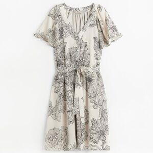 H&M Dress Women’s Size Large Midi Butterfly Sleeve Cream + Black Floral Pattern